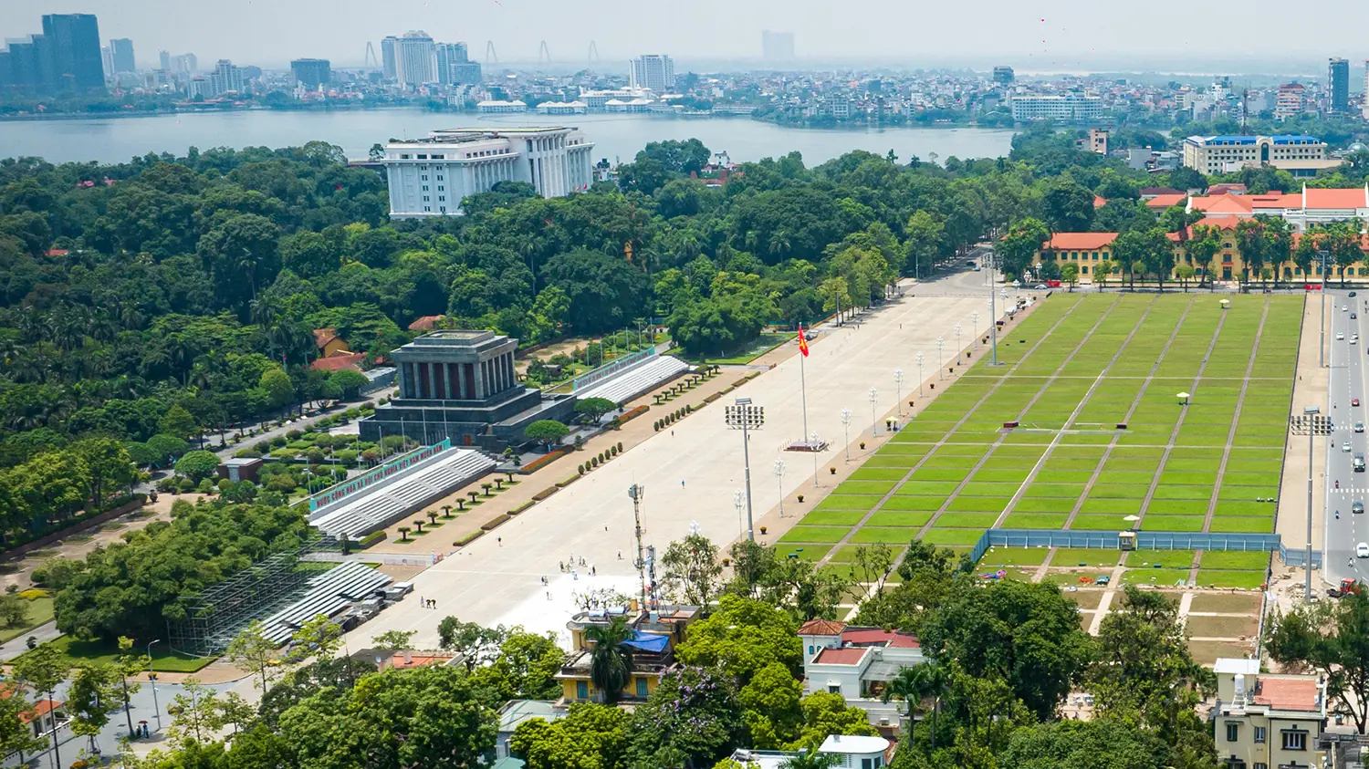 Quảng trường Ba Đình được mở rộng để phục vụ diễu binh